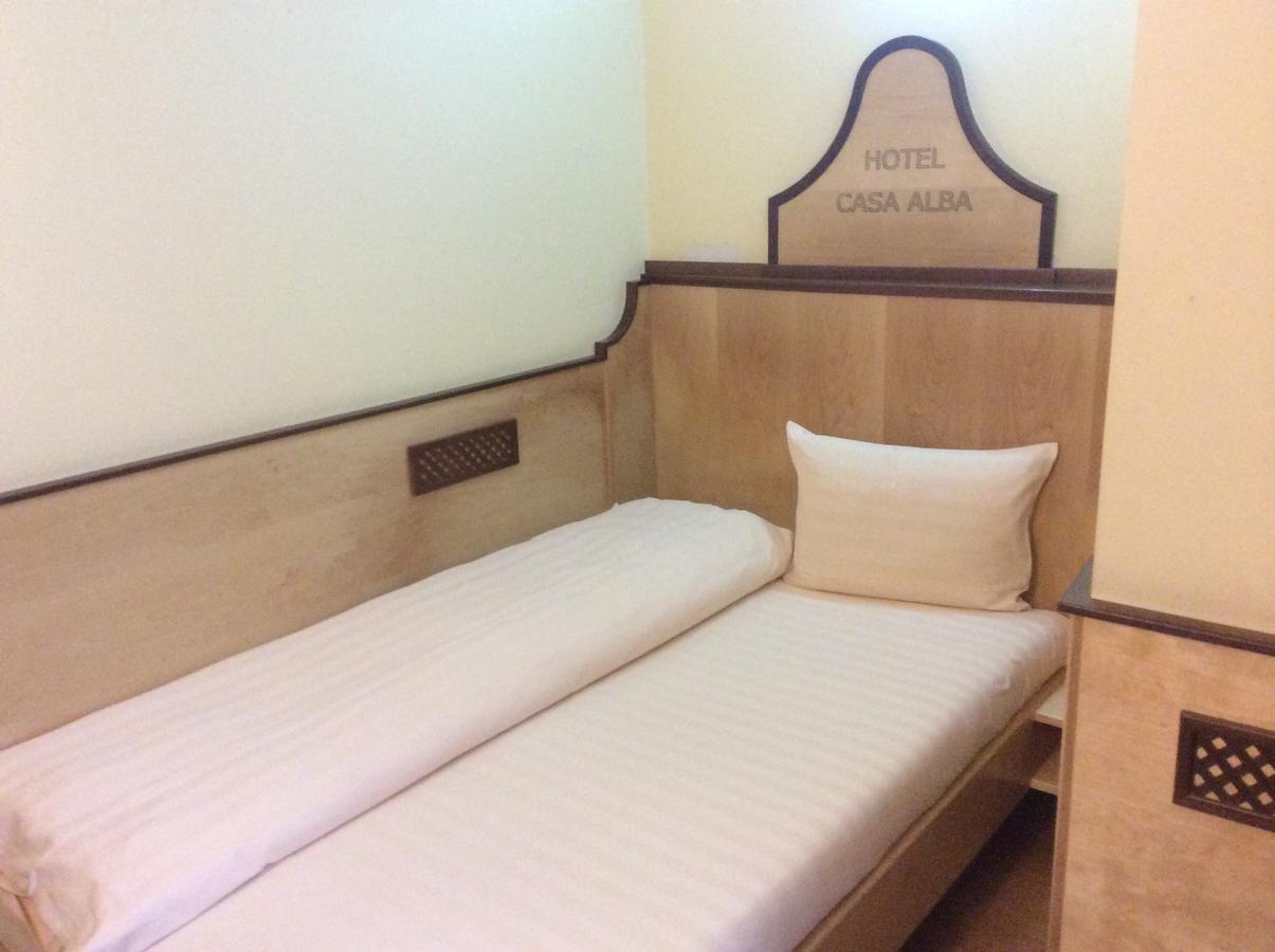 Pensiunea Casa Alba Ghimbav Ngoại thất bức ảnh