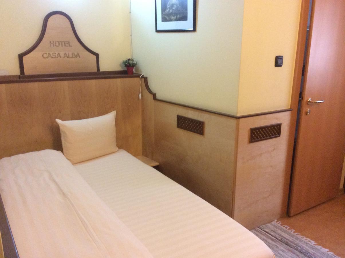 Pensiunea Casa Alba Ghimbav Ngoại thất bức ảnh